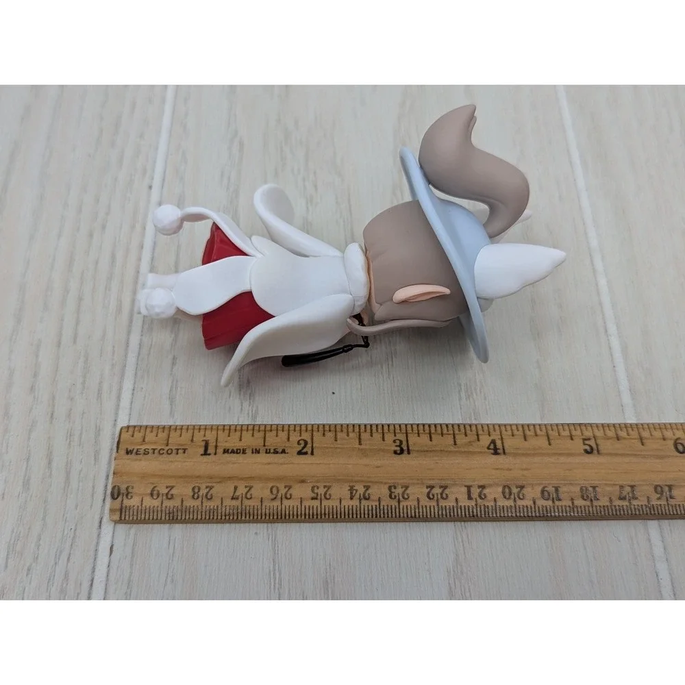 Suri Nine Spirits Snow Mountain Fox Elf Figure Red Dress hat no stand
